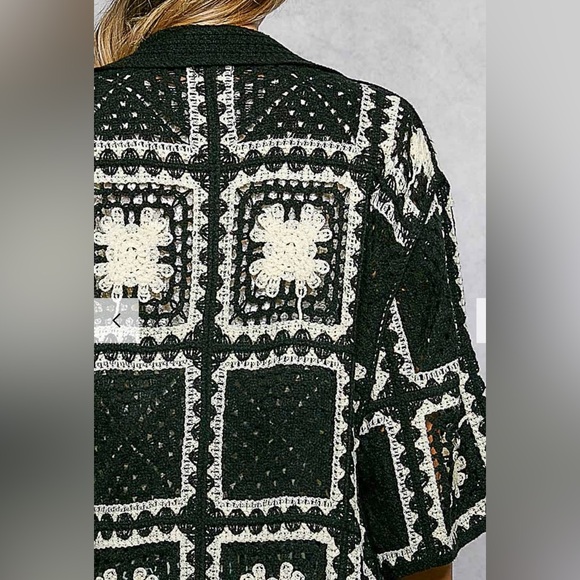 POL GRANNY SQUARE BUTTON FRONT OVERSIZED SHIRT CARDIGAN - Picture 9 of 9